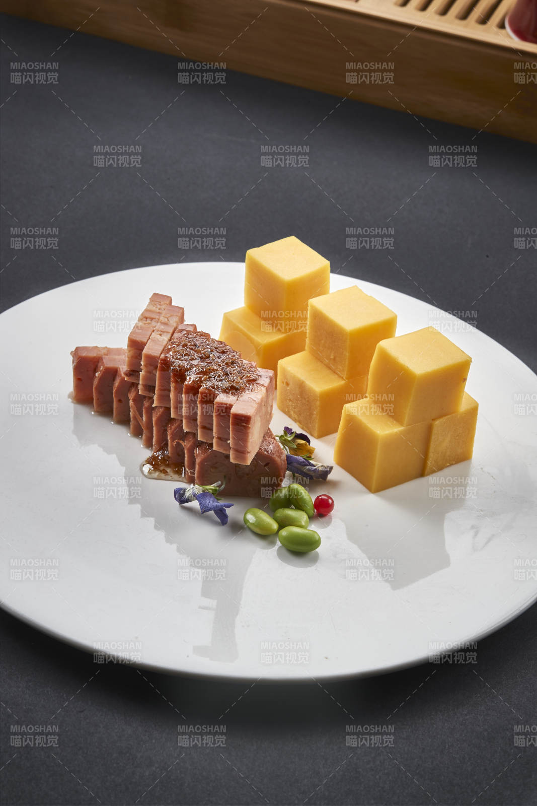 南瓜慕斯配桂花蜜酿莲藕图片