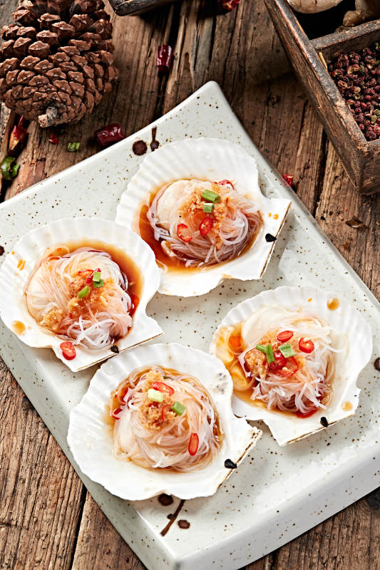 炭烤蒜蓉粉丝扇贝肉图片