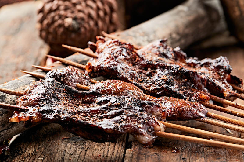 炭烤裹油羊肝片图片