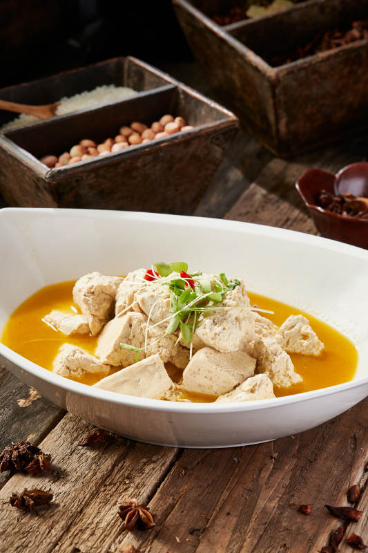 鲜鸡汤炖豆腐图片