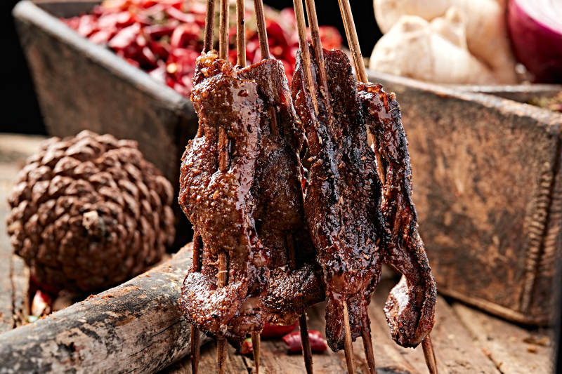 炭烤裹油羊肝片图片