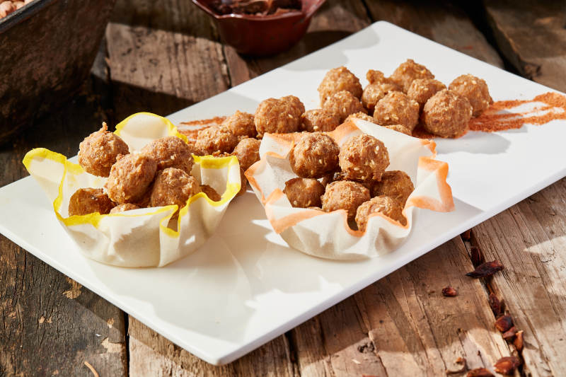 干炸香酥小丸子图片