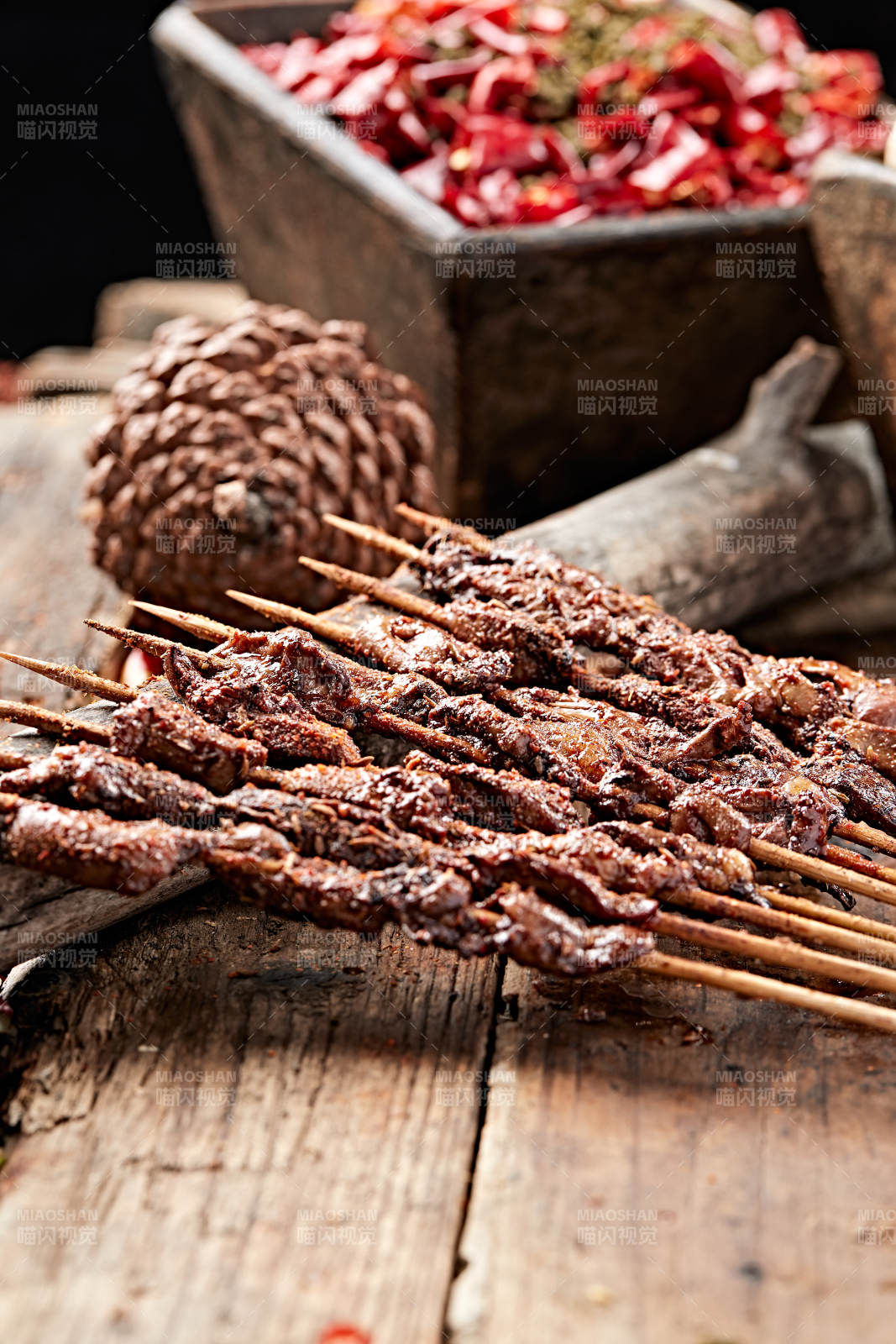 炭烤串烧鸡心图片