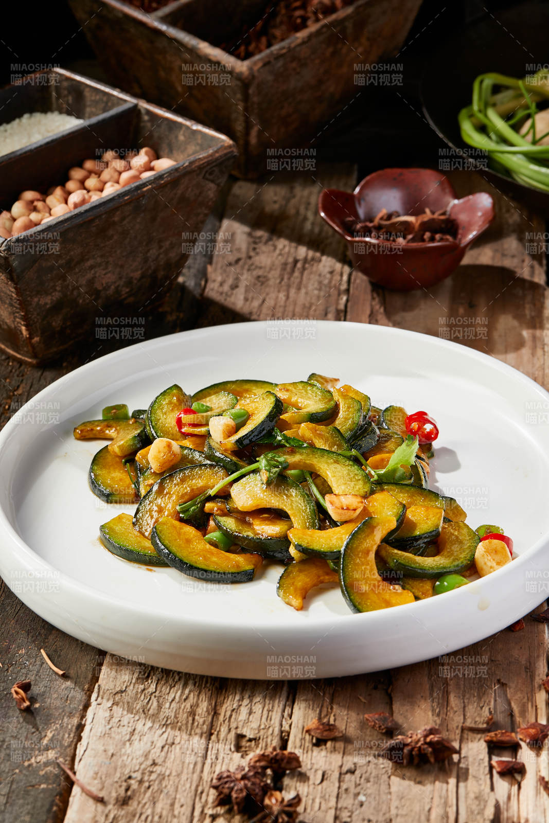 辣椒素炒蒜香迷你小南瓜片图片