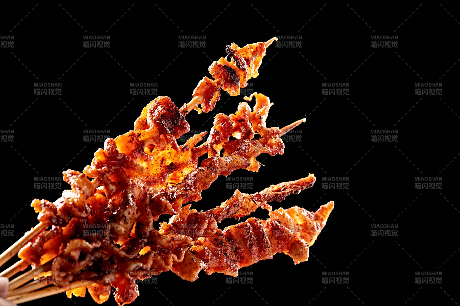 美味串烤鸡皮图片