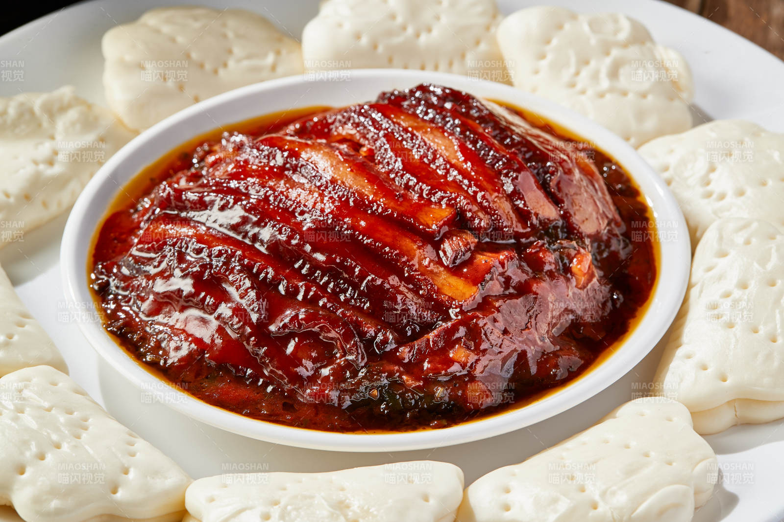 金牌扣肉配花馍图片