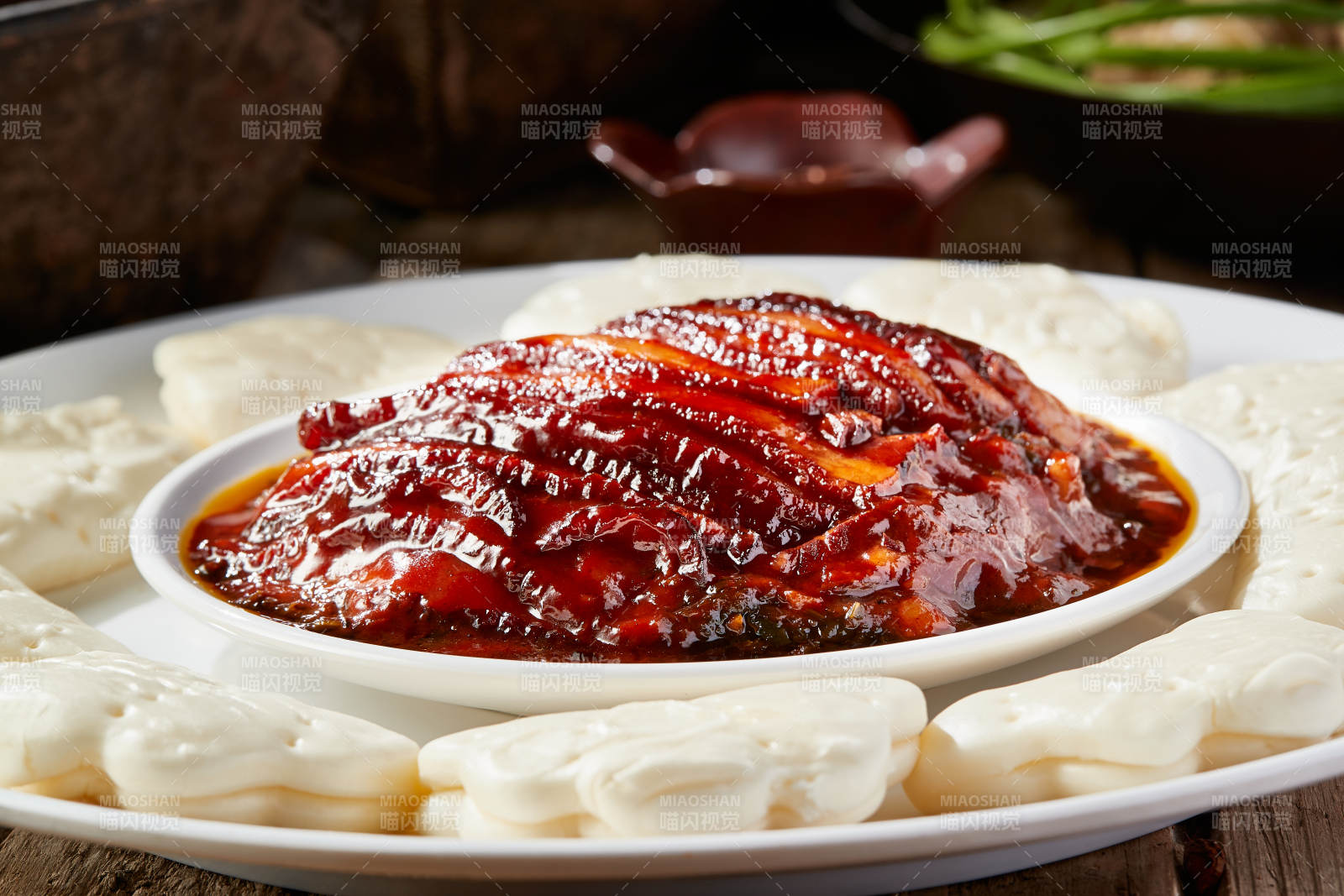 金牌扣肉配花馍图片