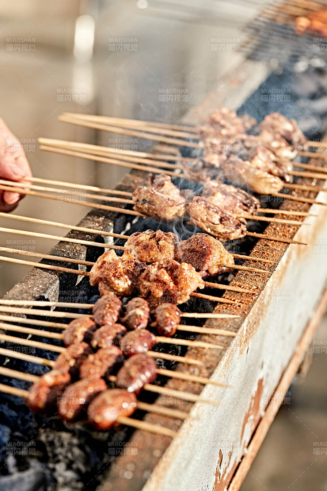 在户外烧烤美味食材图片