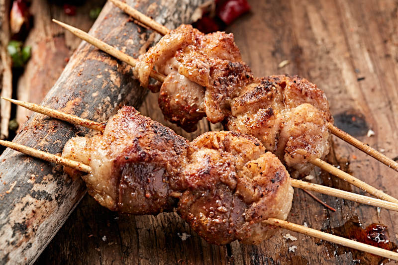 炭火烤羊腰图片
