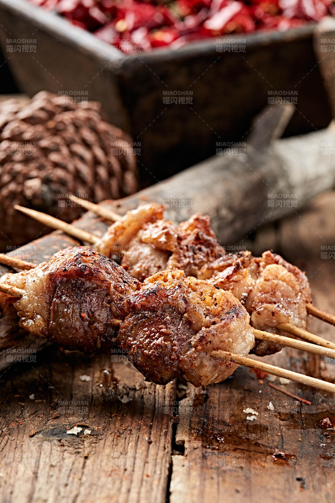炭火烤羊腰图片