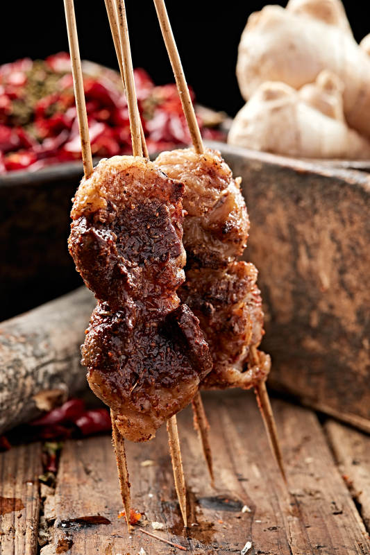 炭火烤羊腰图片