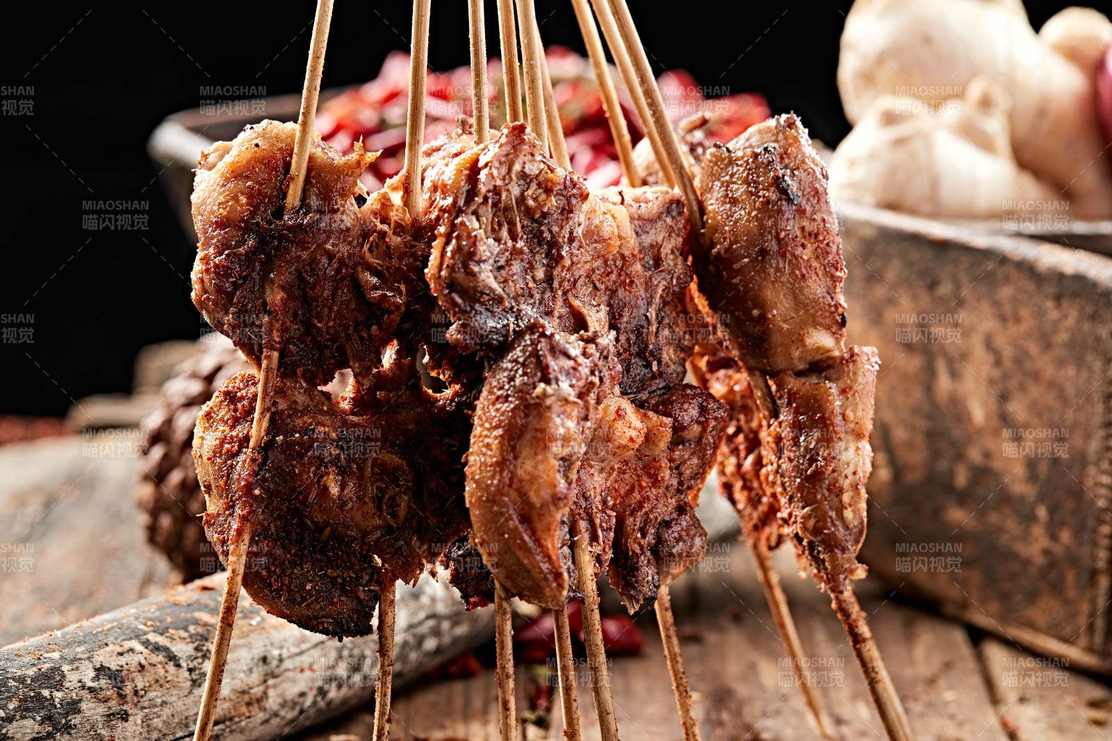 美味炭烤鸡头图片
