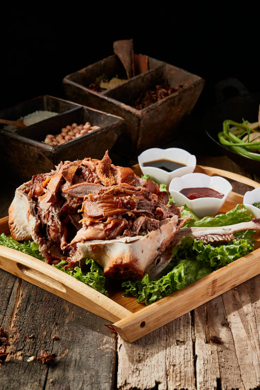 蒜香煮羊头图片