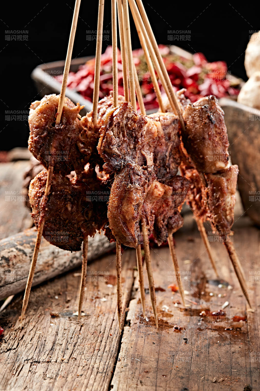 美味炭烤鸡头图片