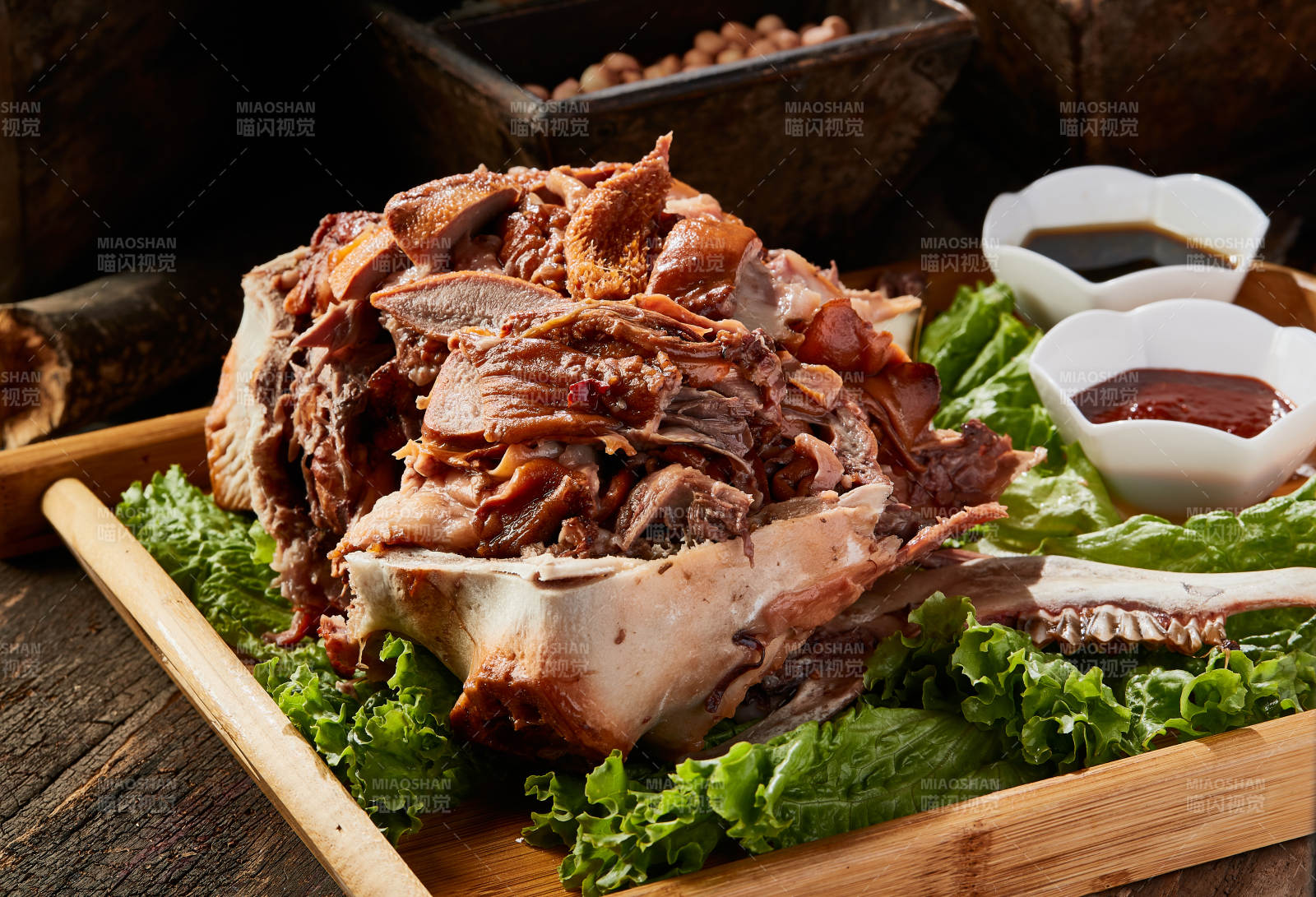 蒜香煮羊头图片