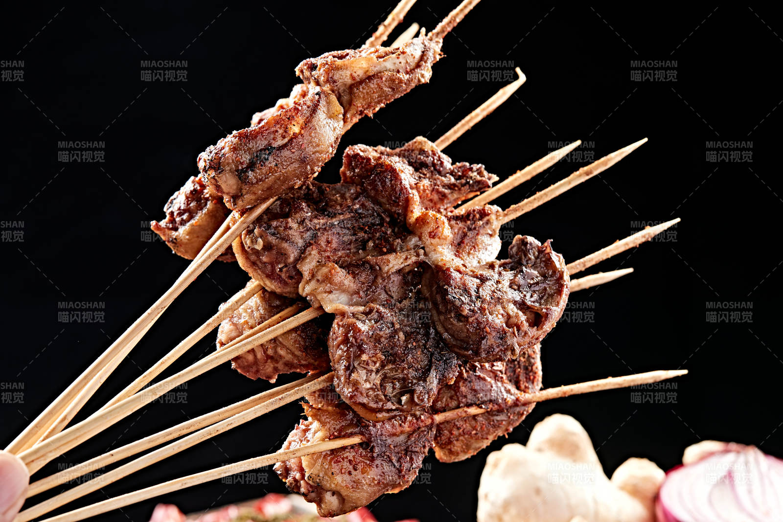 美味炭烤鸡头图片