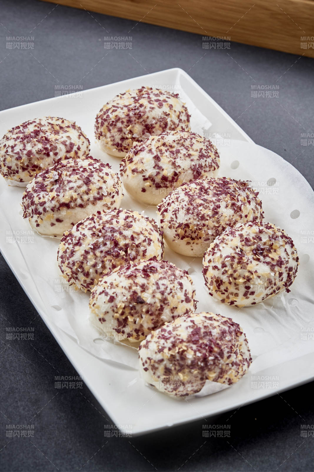 早茶茶点港式茶餐流沙金麦爆图片