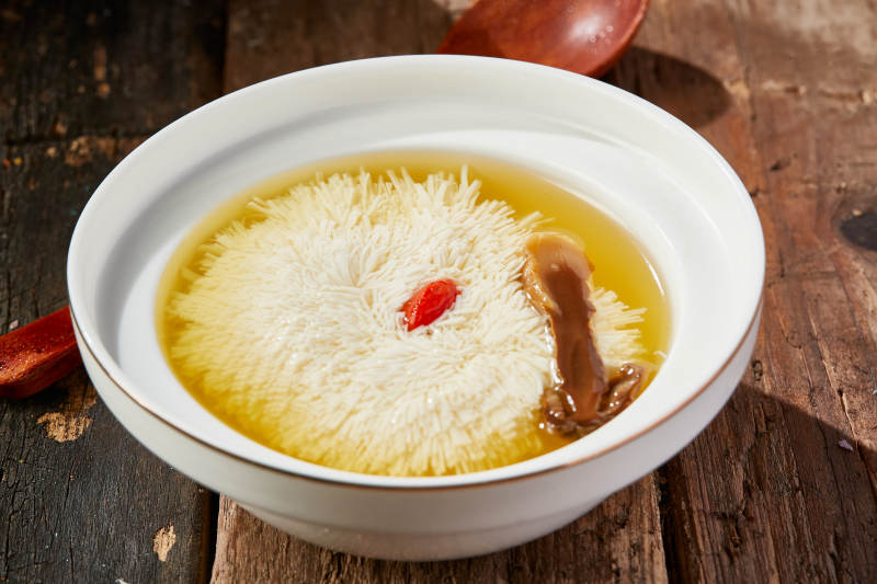 一品上汤炖文菊豆腐配山珍菌图片