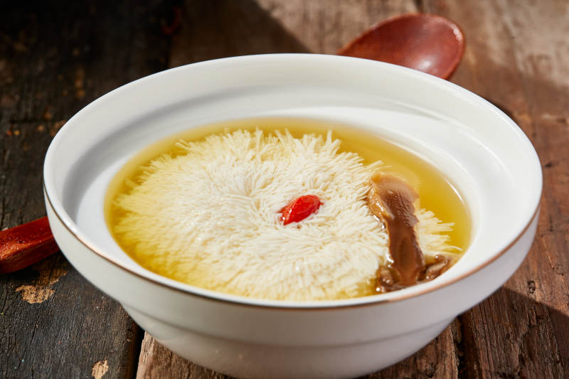 一品上汤炖文菊豆腐配山珍菌图片