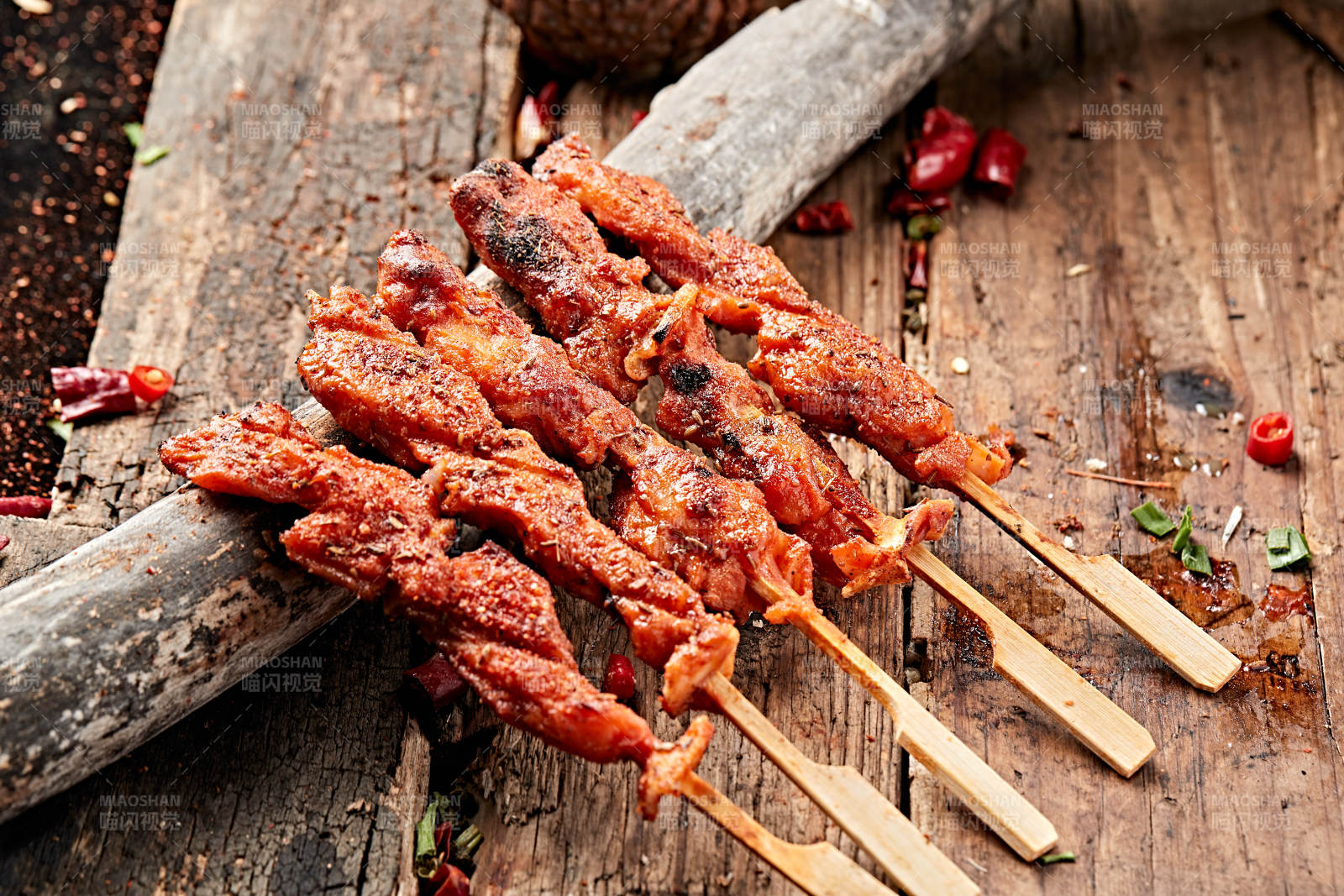 炭烤骨肉相连图片