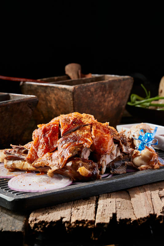 蒙古烤羊腿图片