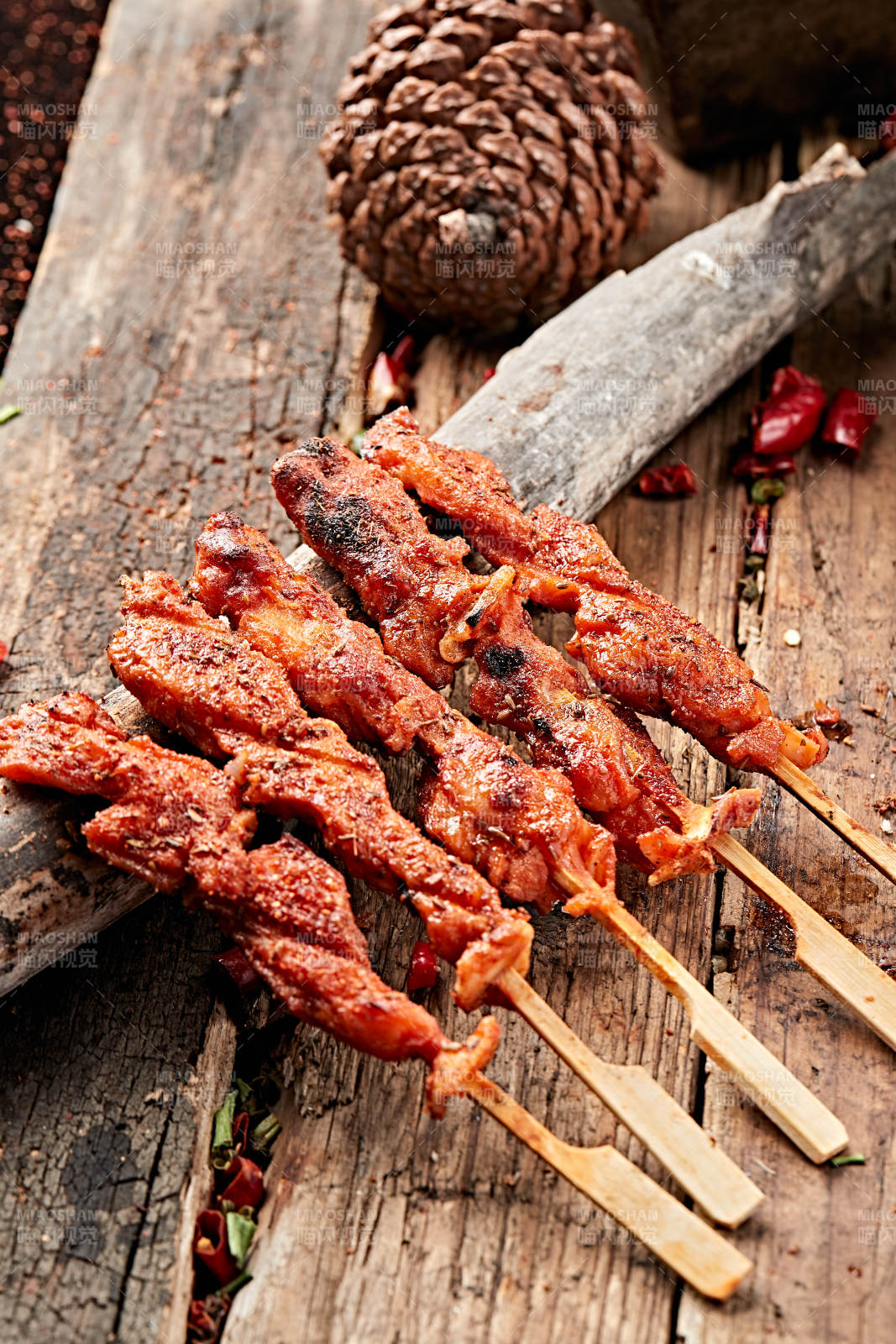 炭烤骨肉相连图片