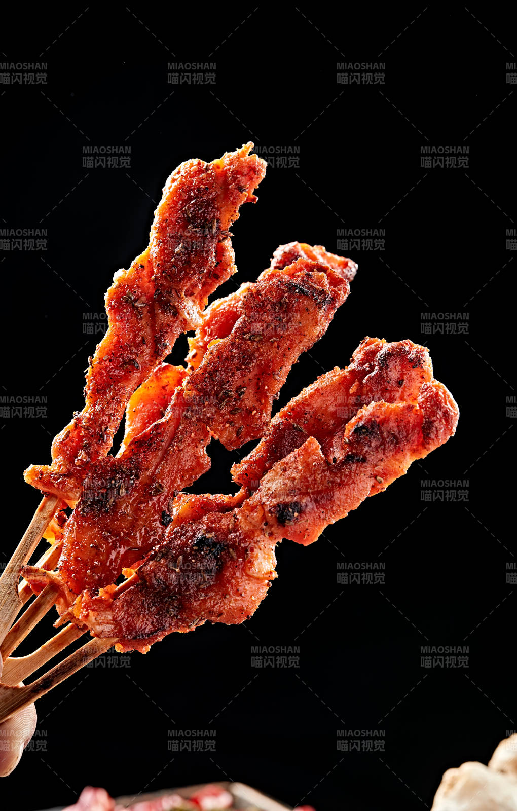 炭烤骨肉相连图片