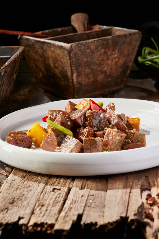 黑胡椒杏鲍菇牛仔粒图片