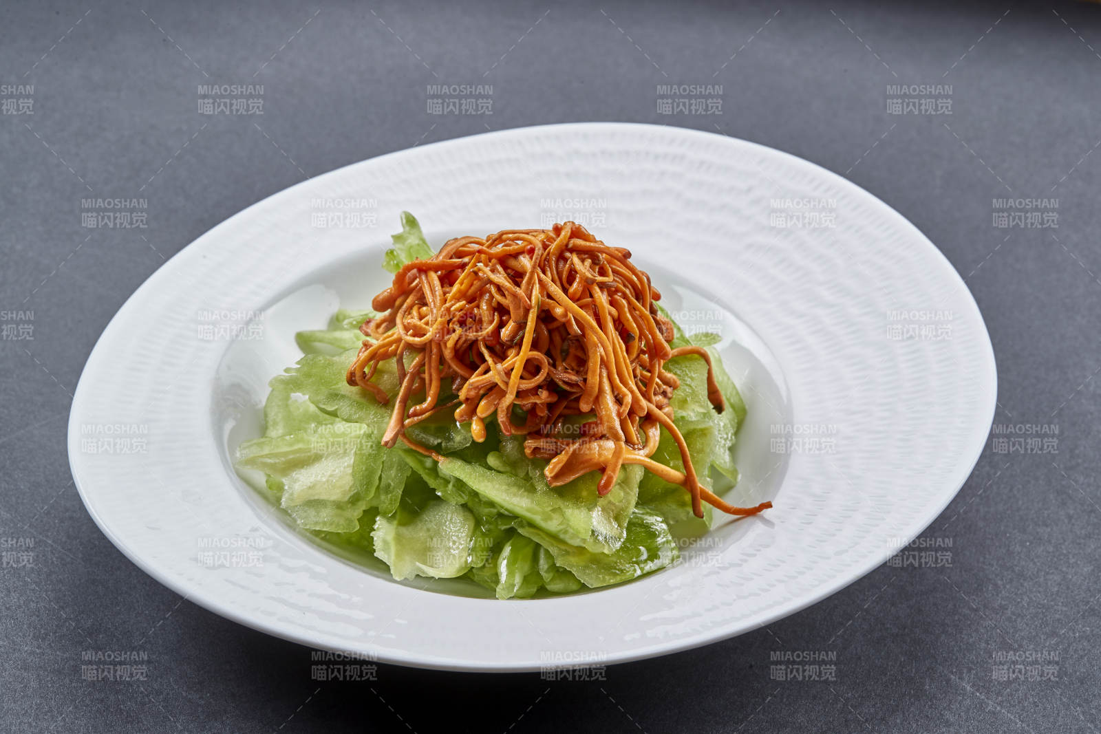 营养凉菜凉拌苦瓜配虫草花图片