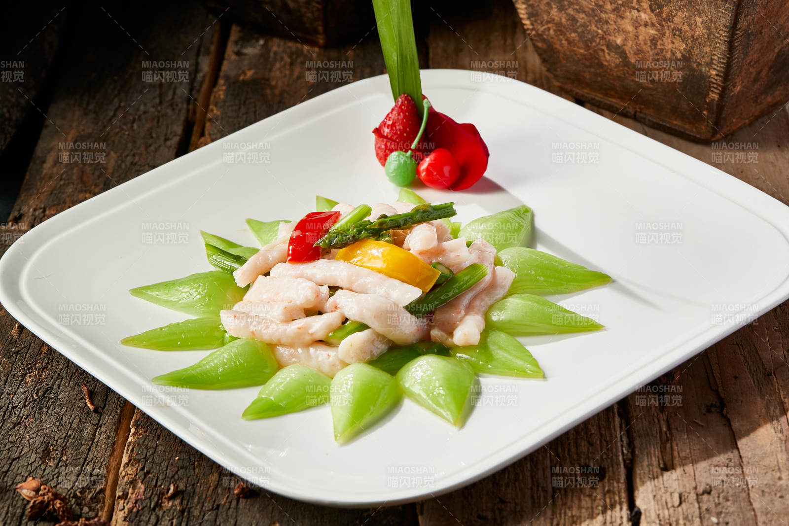 青莴笋小炒鲜虾柳图片