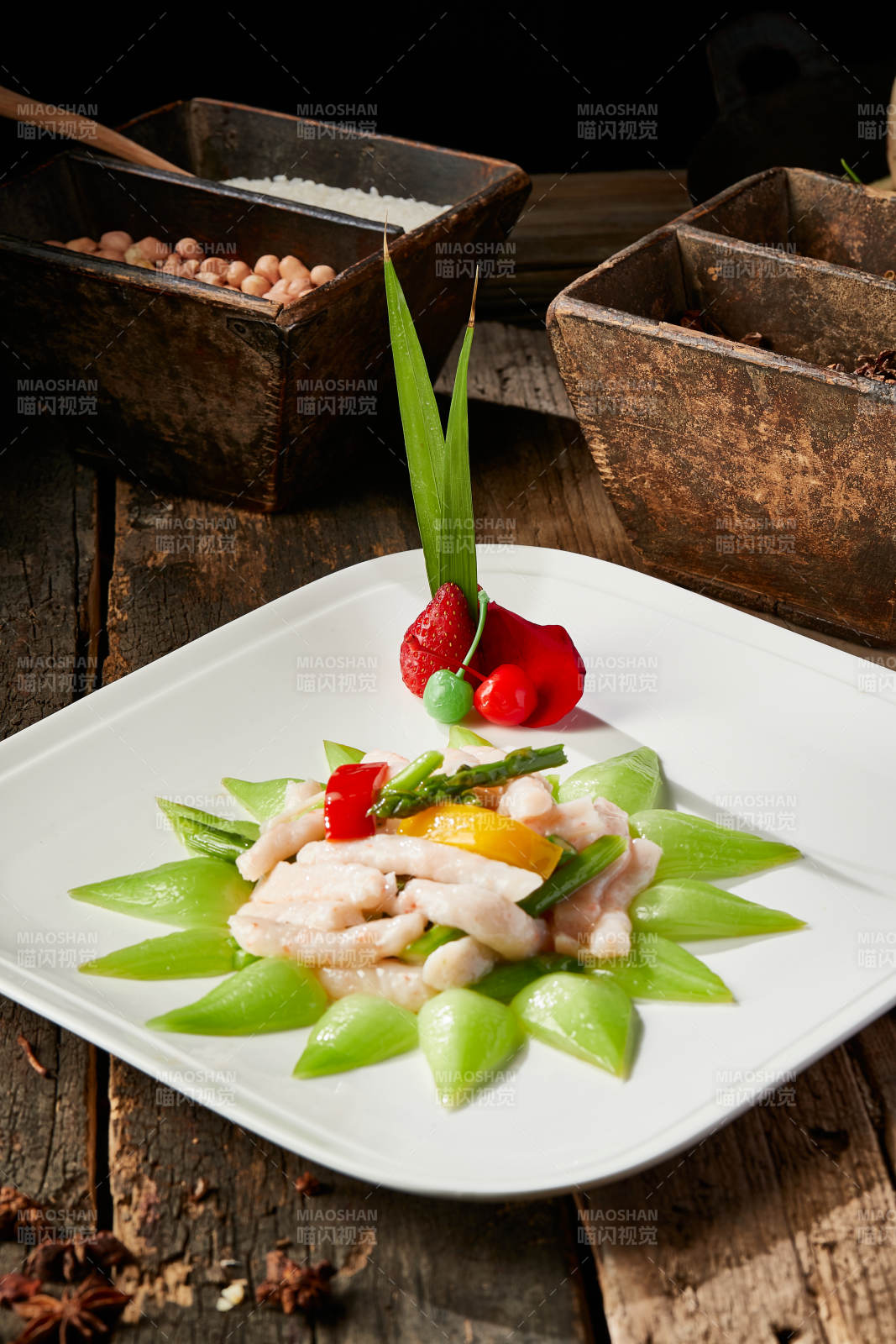 青莴笋小炒鲜虾柳图片