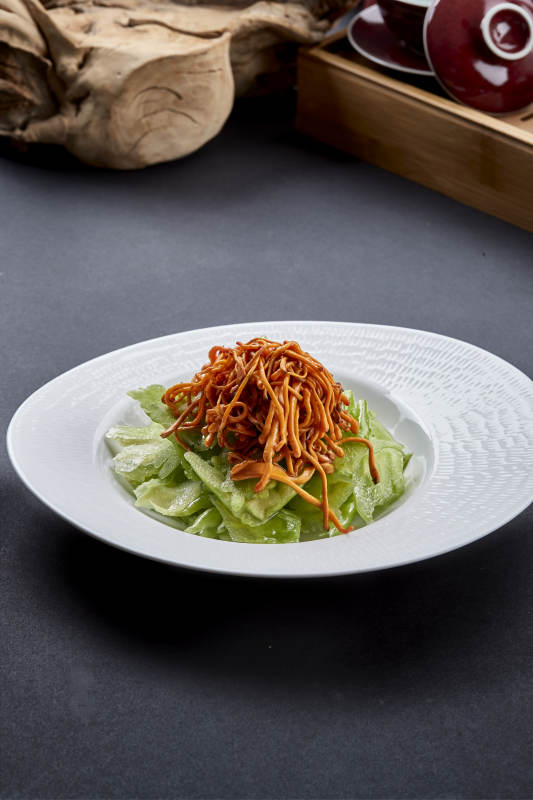 营养凉菜凉拌苦瓜配虫草花图片