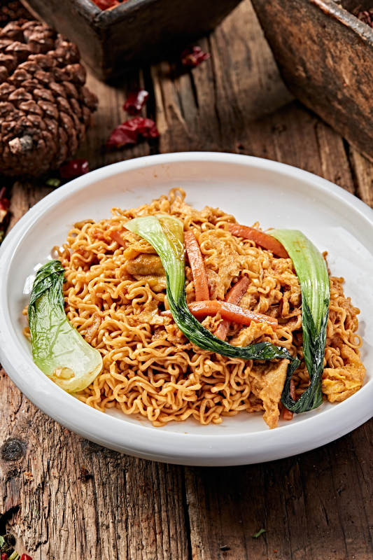 火腿酱炒方便面图片