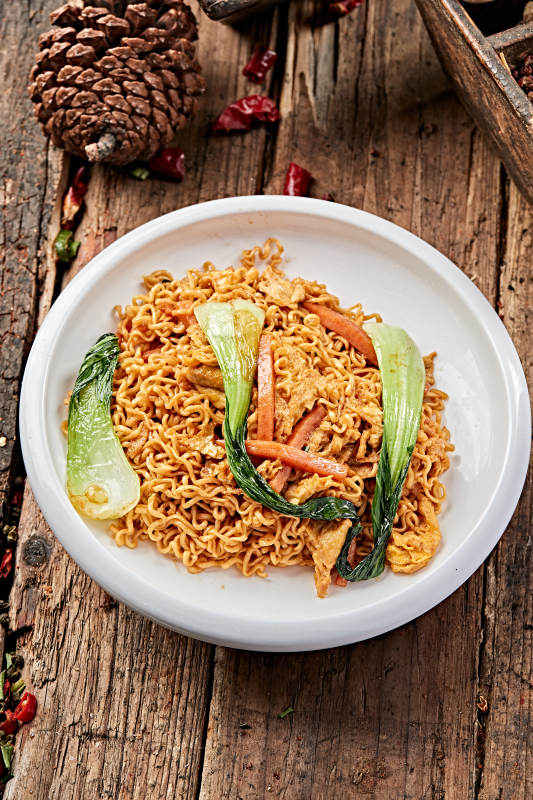 火腿酱炒方便面图片