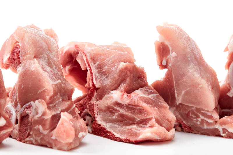 检疫合格的屠宰生鲜猪肉图片