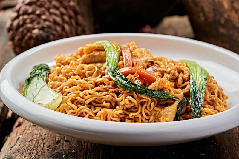 火腿酱炒方便面图片