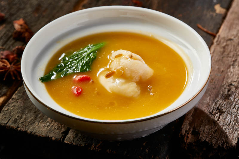 薏米浓汤枸杞炖虾仁图片