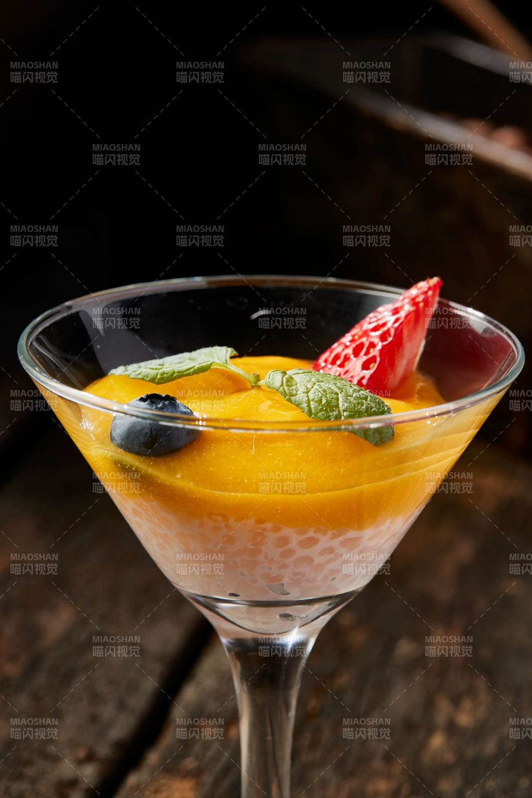 港式茶餐杨枝甘露图片