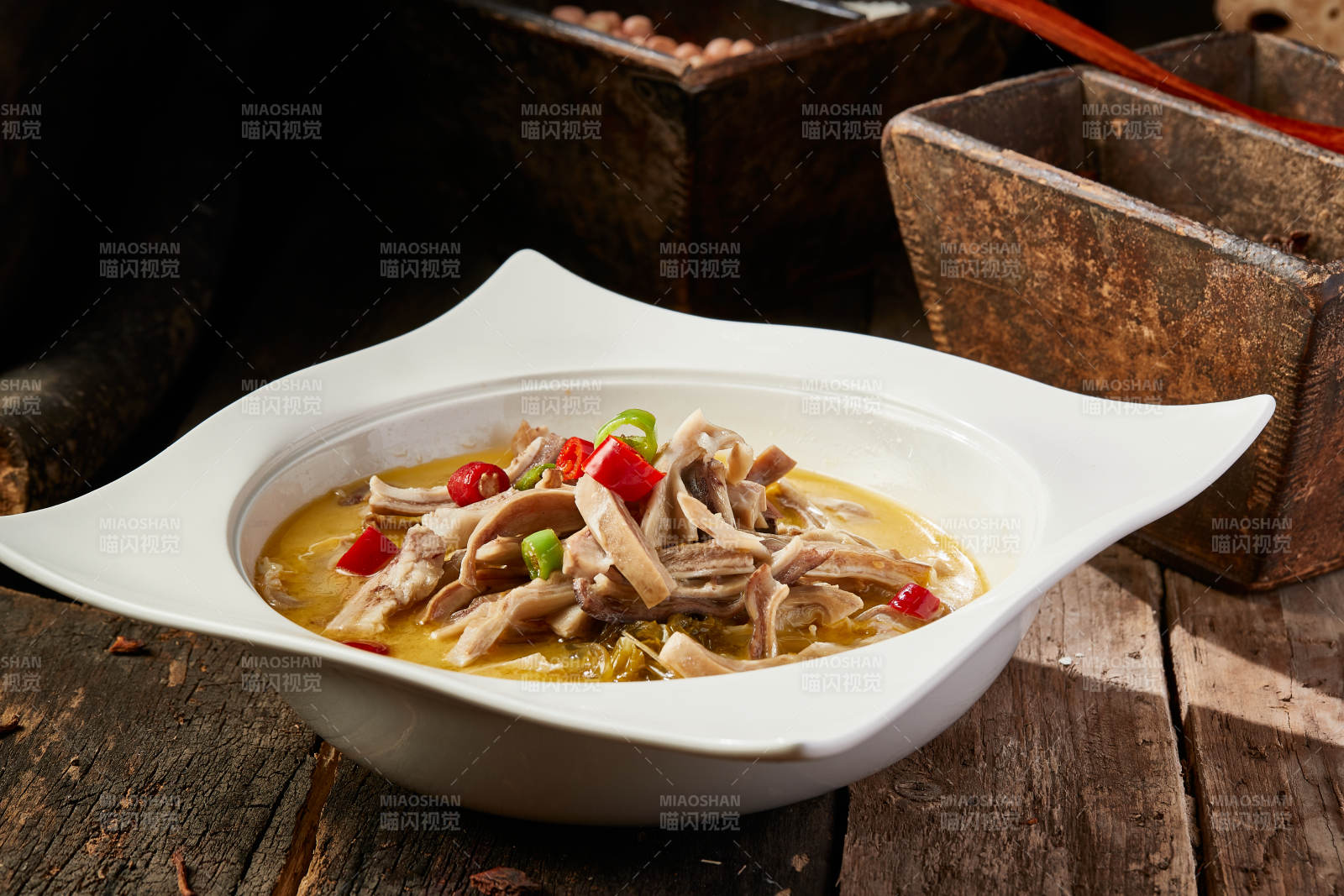 飘香宫保大虾球图片