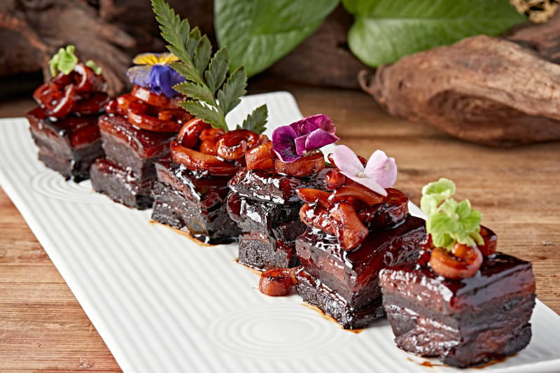 鱿鱼须红烧五花肉图片