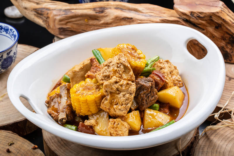 农家乱炖豆角豆腐土豆排骨图片