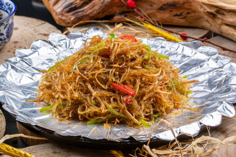 砂锅肉糜红薯水晶粉图片