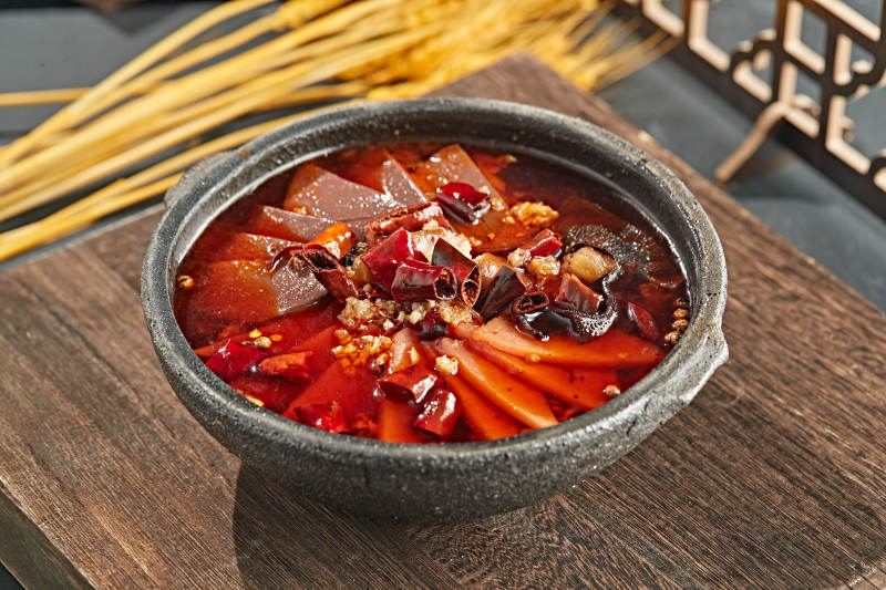 砂锅川味毛血旺图片