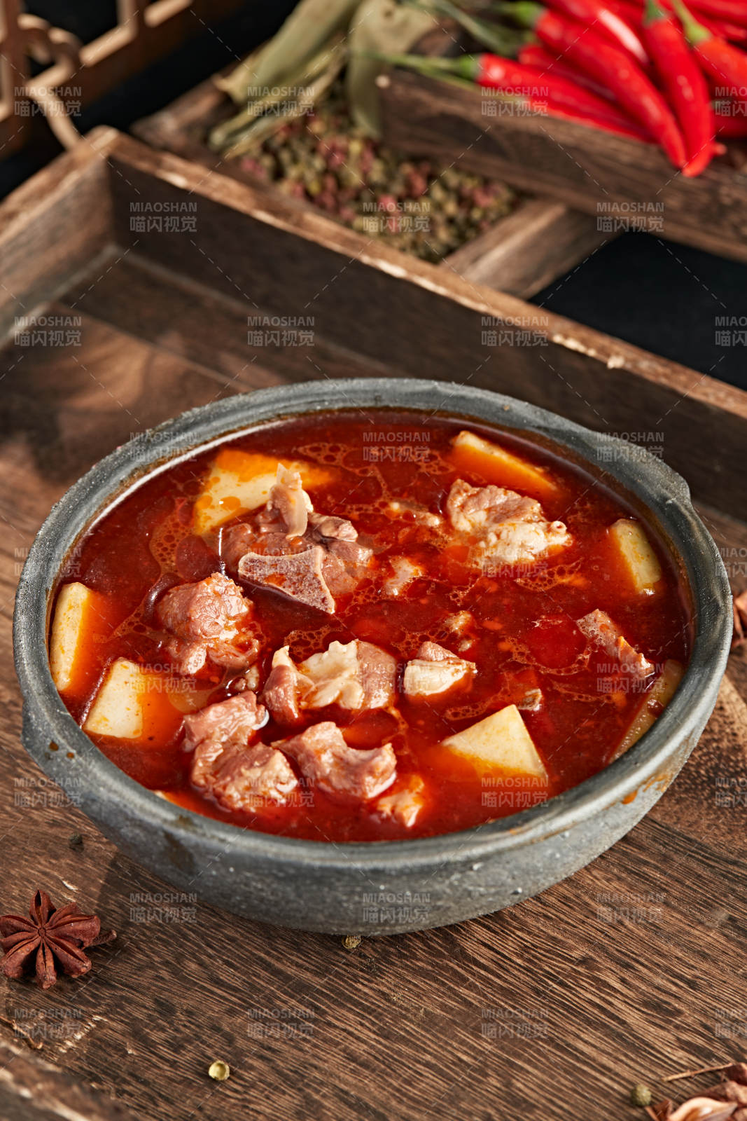砂锅香辣羊排炖萝卜图片
