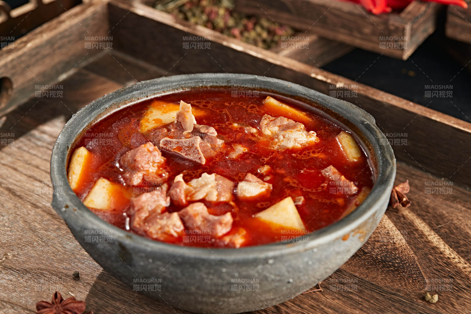 砂锅香辣羊排炖萝卜图片
