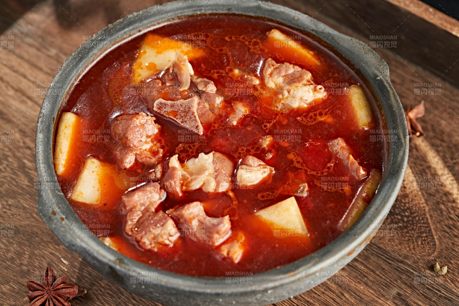 砂锅香辣羊排炖萝卜图片