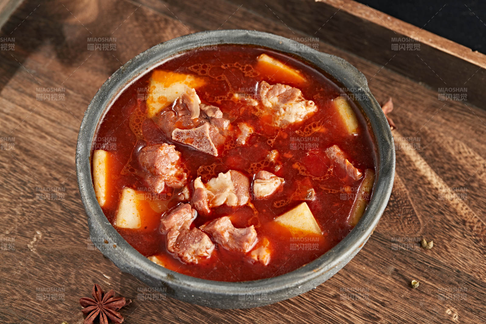 砂锅香辣羊排炖萝卜图片