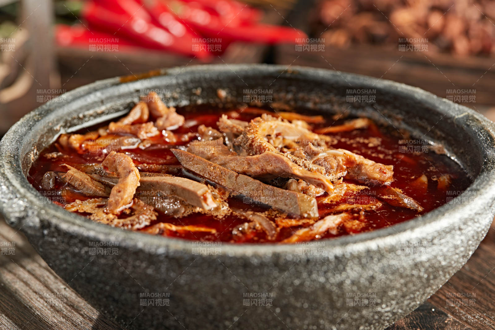 砂锅红汤羊杂图片