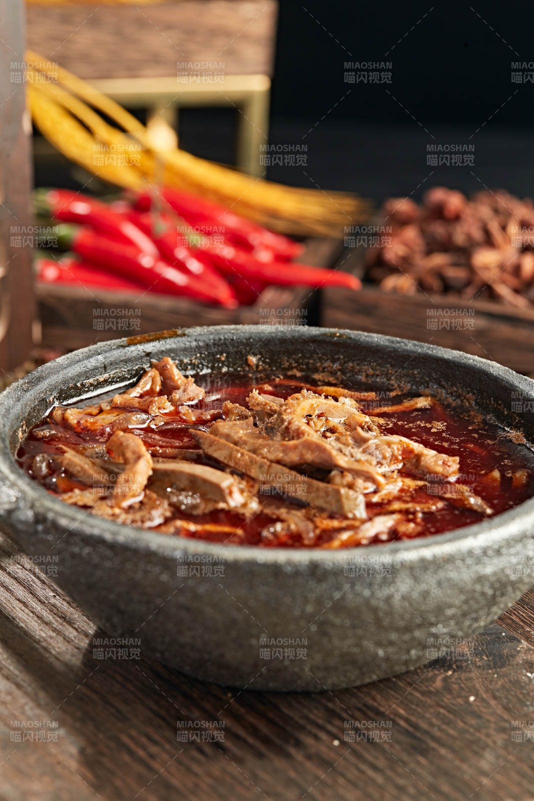 砂锅红汤羊杂图片