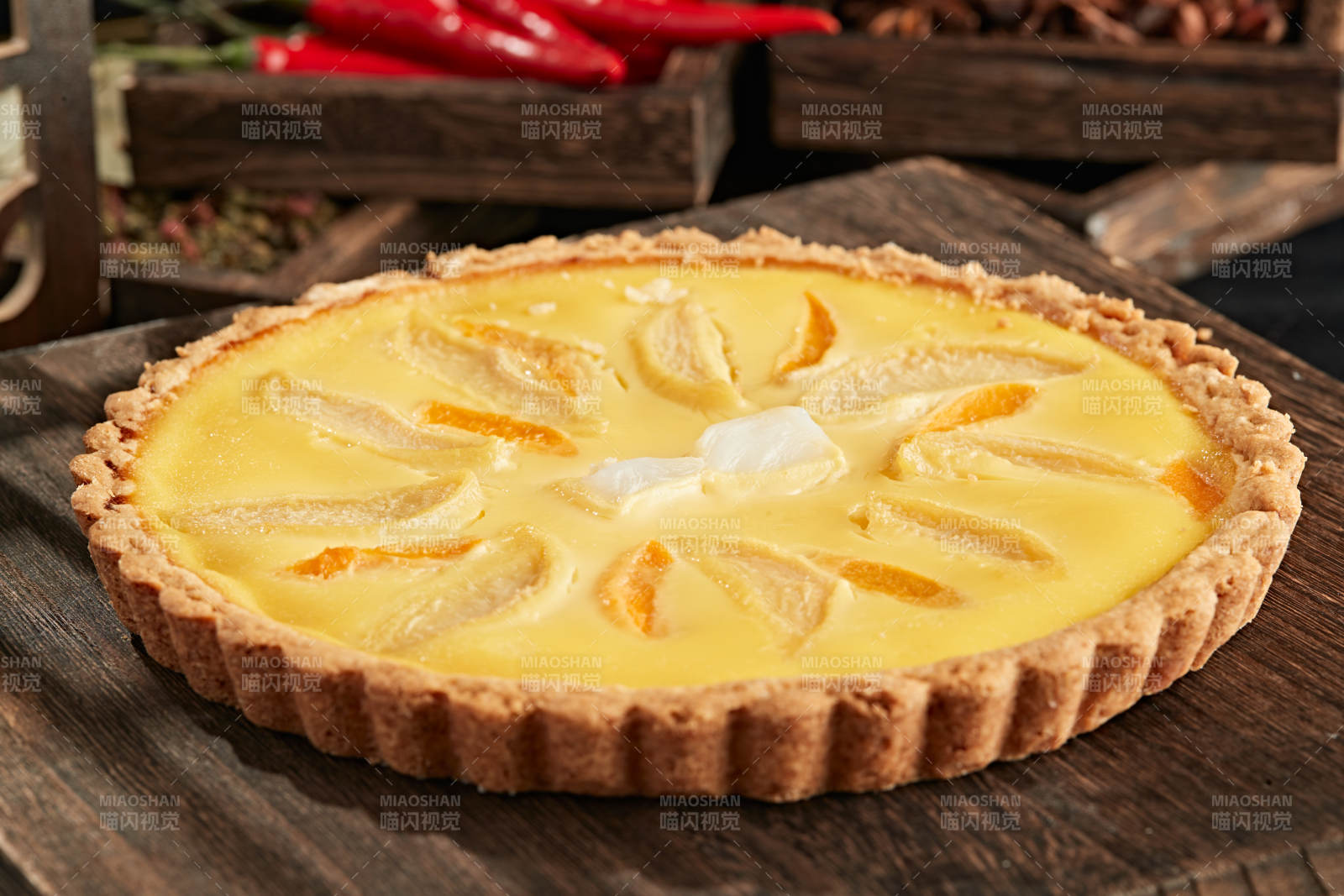 圆形烤苹果派图片